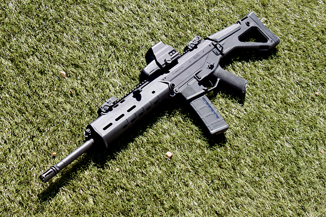 bushmaster acr assault rifle